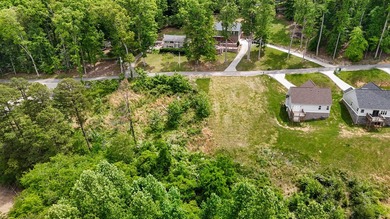 Discover Lakeside Living at 1919 Lakewood Drive, Morristown, TN - photo 4