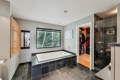 Panoramic views of Saint-Sauveur valley and Sommet Gabriel ski - photo 8