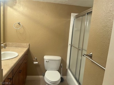 Desirable first floor condo, this spacious unit has over 1100 sq - photo 8