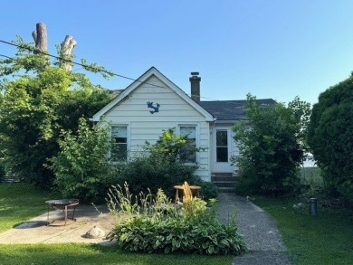 Lake Home For Sale in Ingleside, Illinois