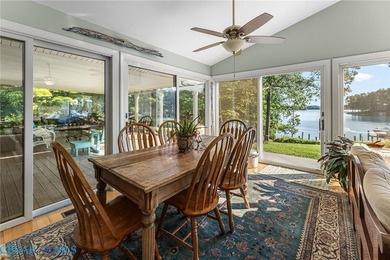 SPECTACULAR WATERFRONT ESTATE aptly christened Beau Regard is - photo 11