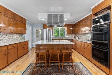 SPECTACULAR WATERFRONT ESTATE aptly christened Beau Regard is - photo 17