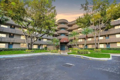 Lakes at Pembrokes Lakes Golf Club Condo For Sale in Pembroke  Pines Florida