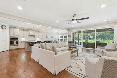 Discover the perfect blend of comfort, connection, and carefree - photo 9