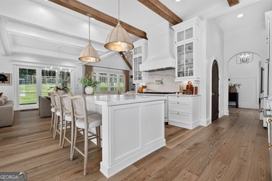EXPERIENCE EXCEPTIONAL CRAFTSMANSHIP AND LUXURY IN THIS STUNNING - photo 8