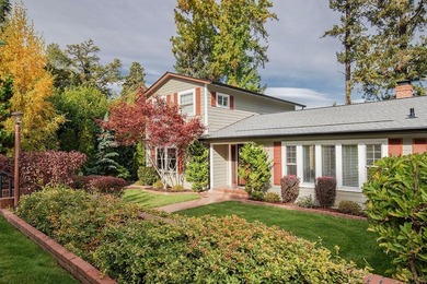 Beautiful Riverfront Home with Private Dock.This lovingly - photo 4