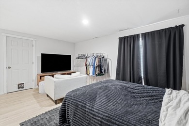Don't miss this beautiful 3-bedroom, 2.5-bathroom townhome - photo 22