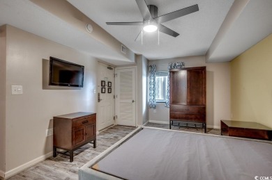 This beautiful, Center building  3 bedroom villa with updated