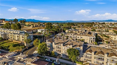Perched in Signal Hill, this rare single-level 2-bed, 2-bath - photo 28