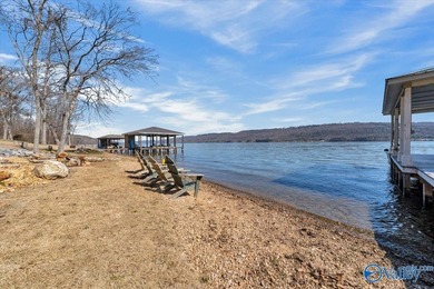 Main Channel Waterfront Home with Guest House! Awesome Beach - photo 4