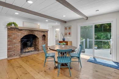 Bright and Expansive in Stony Brook Shores! This updated - photo 4