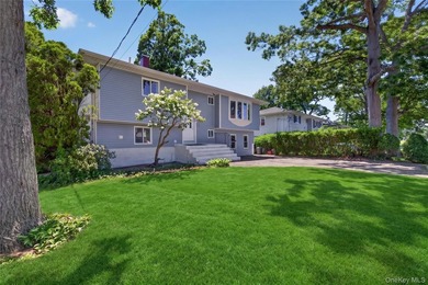 Welcome to this spacious renovated 5-bedroom, 2& half-bathroom - photo 3