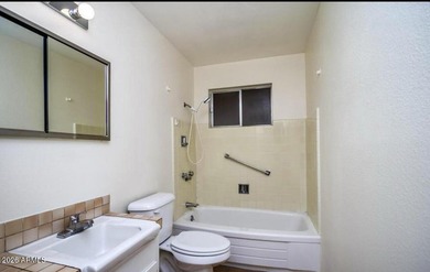 Welcome to this energy-efficient solar home offering - photo 13