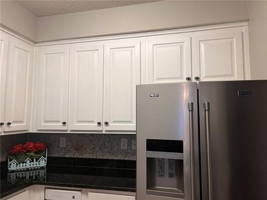 Don't miss this beautiful, move-in ready condo in the desirable - photo 15