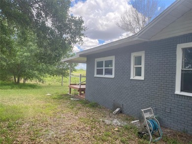 CASH ONLY!!! Welcome to this beautifully upgraded 3-bedroom - photo 5