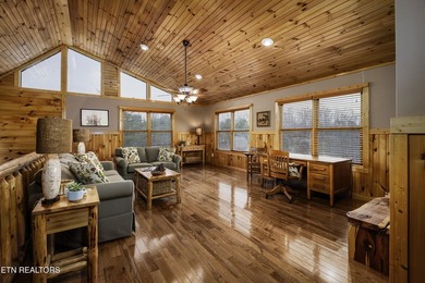 REDUCED PRICE $1,149 ,000! Very private, custom D-log home with - photo 21