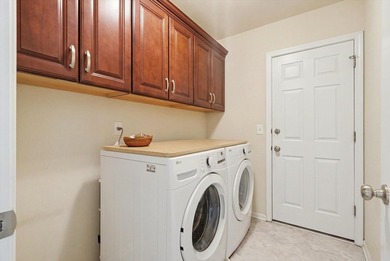 This is the house where everyday living feels like a staycation! - photo 22