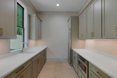PRIVACY. CRAFTSMANSHIP. LIFESTYLE. NEW CUSTOM HOME PERFECTLY - photo 24