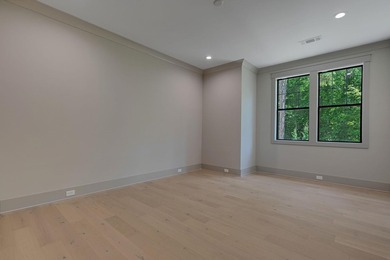 PRIVACY. CRAFTSMANSHIP. LIFESTYLE. NEW CUSTOM HOME PERFECTLY - photo 32
