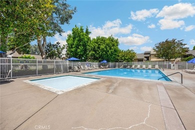 UPDATED & LARGEST floor plan in Shady Hollow, perfectly located - photo 6