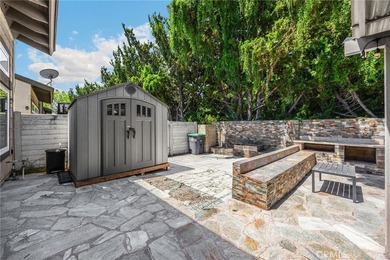 UPDATED & LARGEST floor plan in Shady Hollow, perfectly located - photo 7