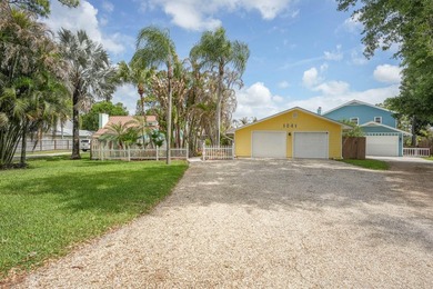 St. Lucie River Home For Sale in Palm City Florida
