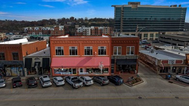 Historic-Downtown Branson GemInvestment + Character + - photo 1