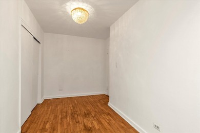 Welcome to this oversized junior four co-op located in the heart - photo 14