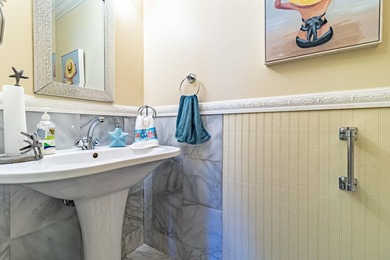 Beautifully maintained 2-bedroom, 1.5-bath condo in the - photo 15