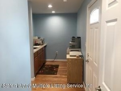 2 bed, 1.5 baths Cape currently being used as a Dentist's Office - photo 15