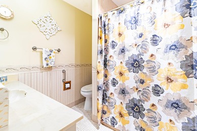 Beautifully maintained 2-bedroom, 1.5-bath condo in the - photo 19