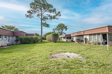 Beautifully maintained 2-bedroom, 1.5-bath condo in the - photo 26