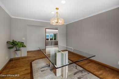 Wake to panoramic, south-facing views of Lake Pend Oreille - photo 6