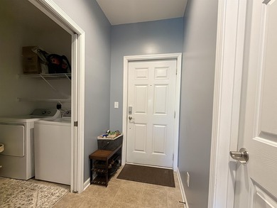 Vacant and completely move-in ready, this exceptional top-floor - photo 2