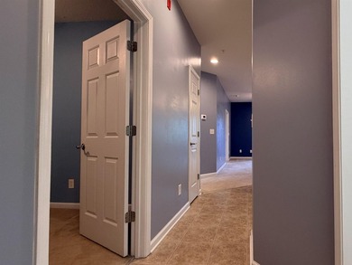 Vacant and completely move-in ready, this exceptional top-floor - photo 3