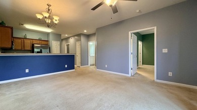 Vacant and completely move-in ready, this exceptional top-floor - photo 9