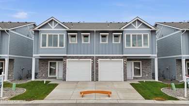 Lake Townhome/Townhouse For Sale in Post Falls, Idaho