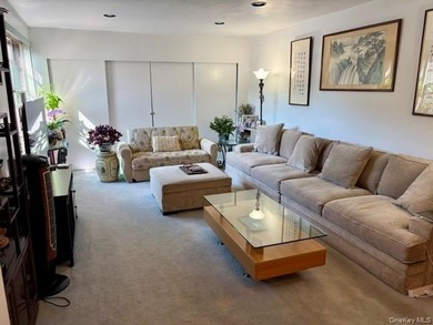 Welcome to Windsor Park Co-op, where resort-style living meets - photo 3