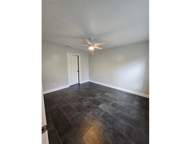 Enjoy easy access with First-Floor convenience in Regency Park - photo 9