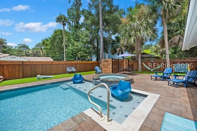 Turn-key, fully renovated beach home in the highly sought-after - photo 4