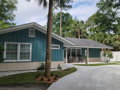 Turn-key, fully renovated beach home in the highly sought-after - photo 8