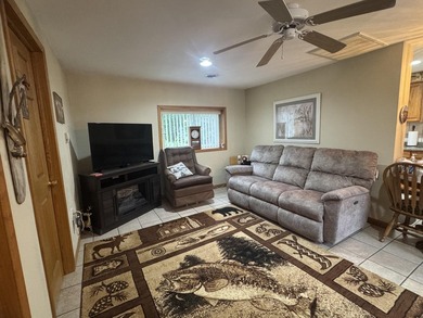 Charming Updated Cottage Near Houghton Lake. This very nicely - photo 13
