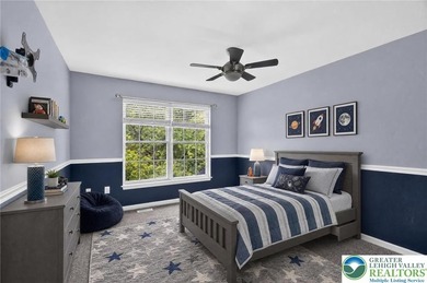 Beautifully maintained 4-Bedroom home on close to a half acre - photo 34
