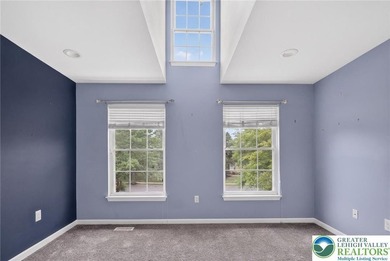 Beautifully maintained 4-Bedroom home on close to a half acre - photo 35