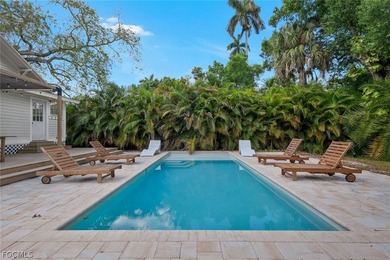 Historic Charm with Modern Updates in Downtown! Perfect for a - photo 1