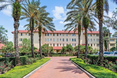 Lake Condo For Sale in Winter Park, Florida