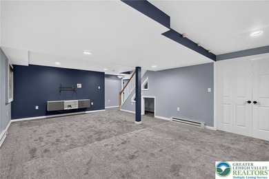 Beautifully maintained 4-Bedroom home on close to a half acre - photo 43