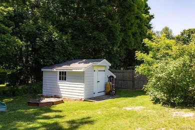 Setauket Harbor Neighborhood~ Welcome to 22 Braemer Road, an - photo 44