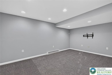 Beautifully maintained 4-Bedroom home on close to a half acre - photo 45