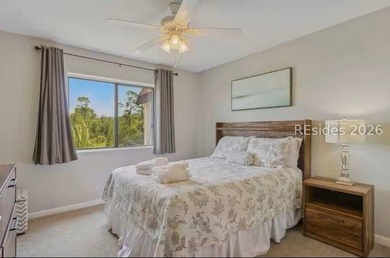 Beautifully updated, fully furnished 2-bedroom, 2-bath end-unit - photo 10